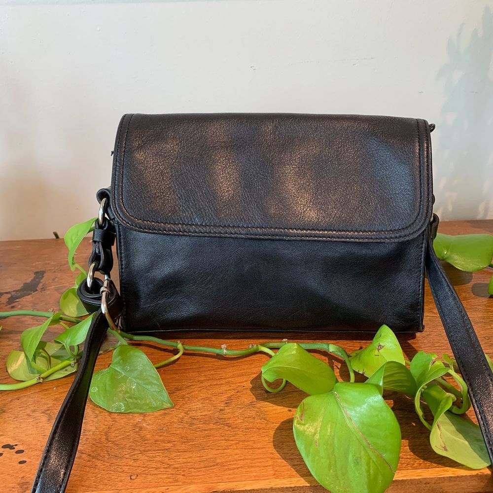 Giani Bernini Black Leather Crossbody Purse